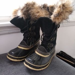 Sorel Joan of Arctic waterproof suede boots size 7